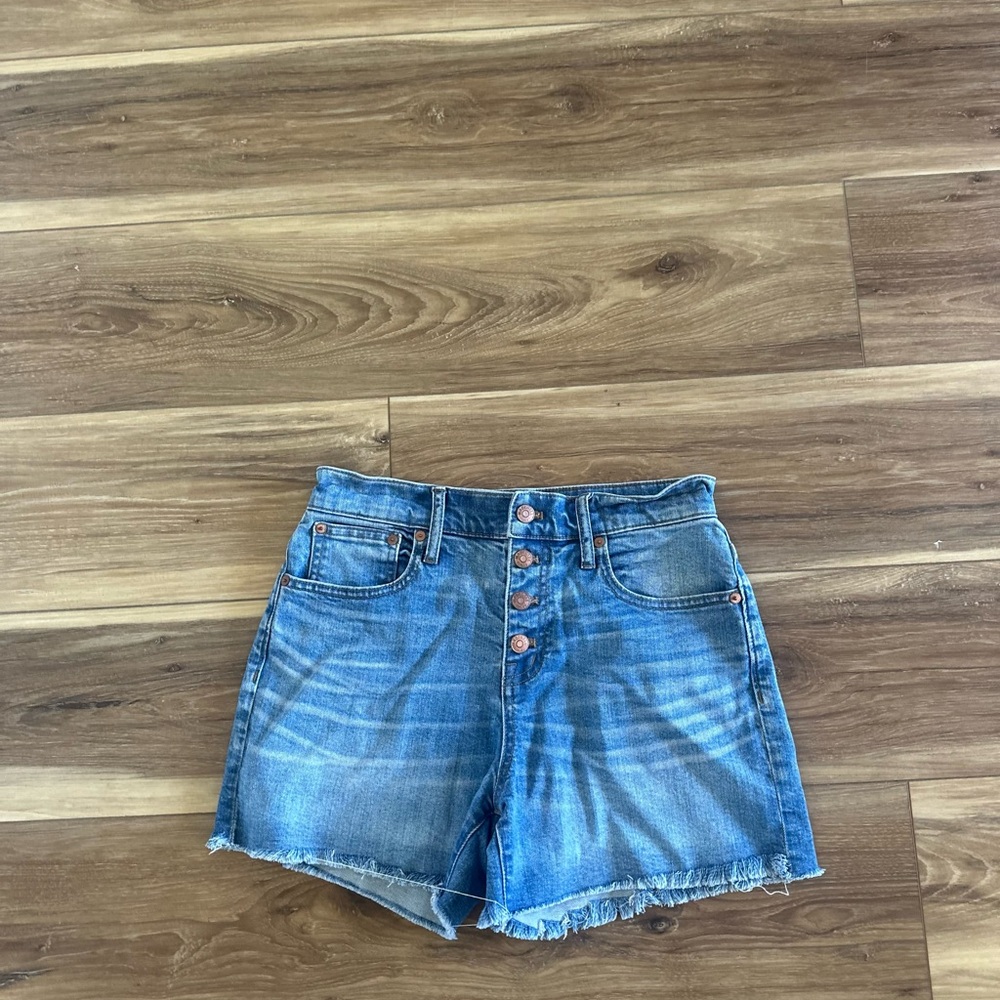 Madewell womens high rise denim Shorts size 26